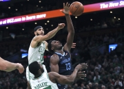 开云体育app-Faker连续三场比赛得分超过逆转新疆广汇手感冰凉备战德国杯，TheShy新星伤愈复出表现惊艳直接炸裂-开云体育app